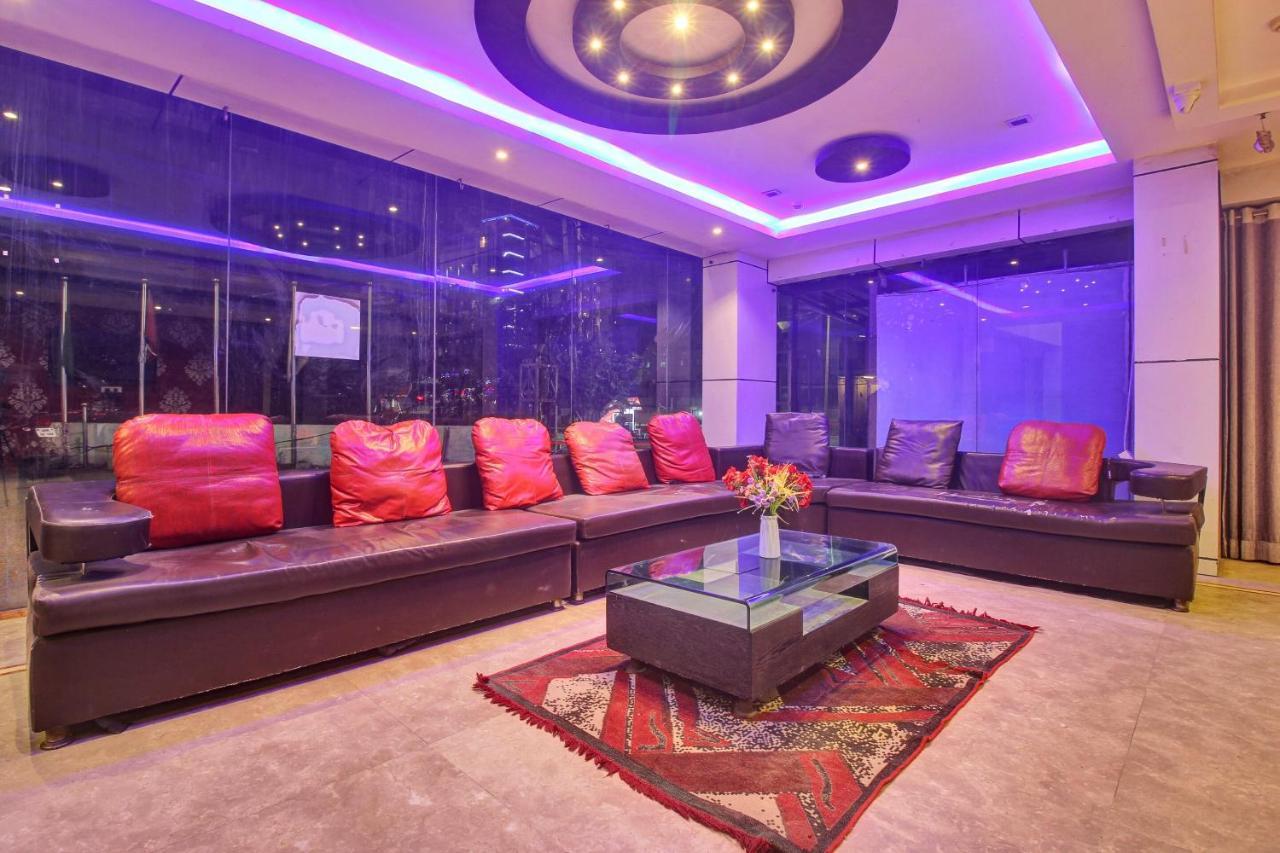 Oyo Townhouse 707 Grand Krishna Hotel Hyderabad Eksteriør billede